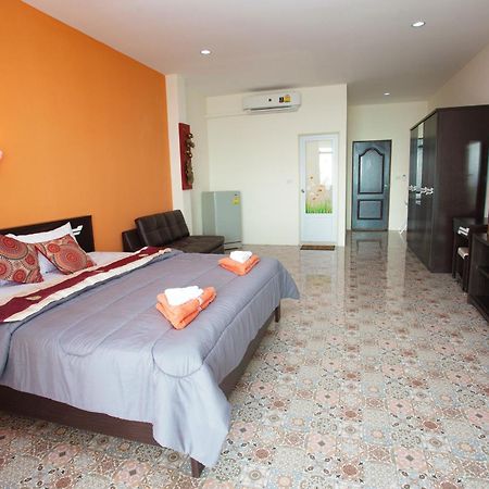 Sea Breeze Guest House Cha-Am Extérieur photo