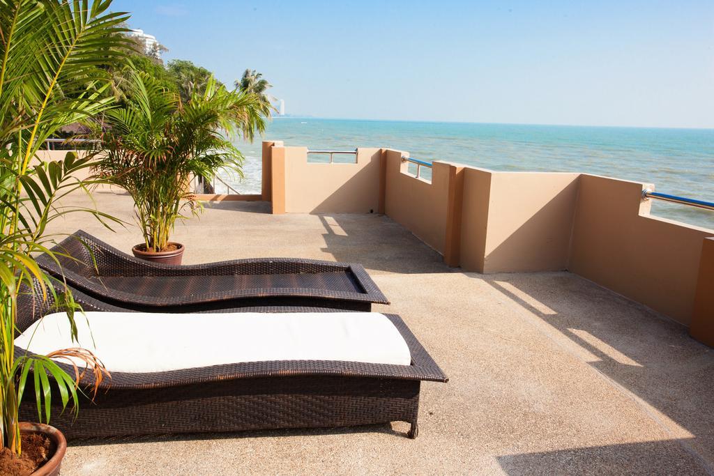Sea Breeze Guest House Cha-Am Extérieur photo