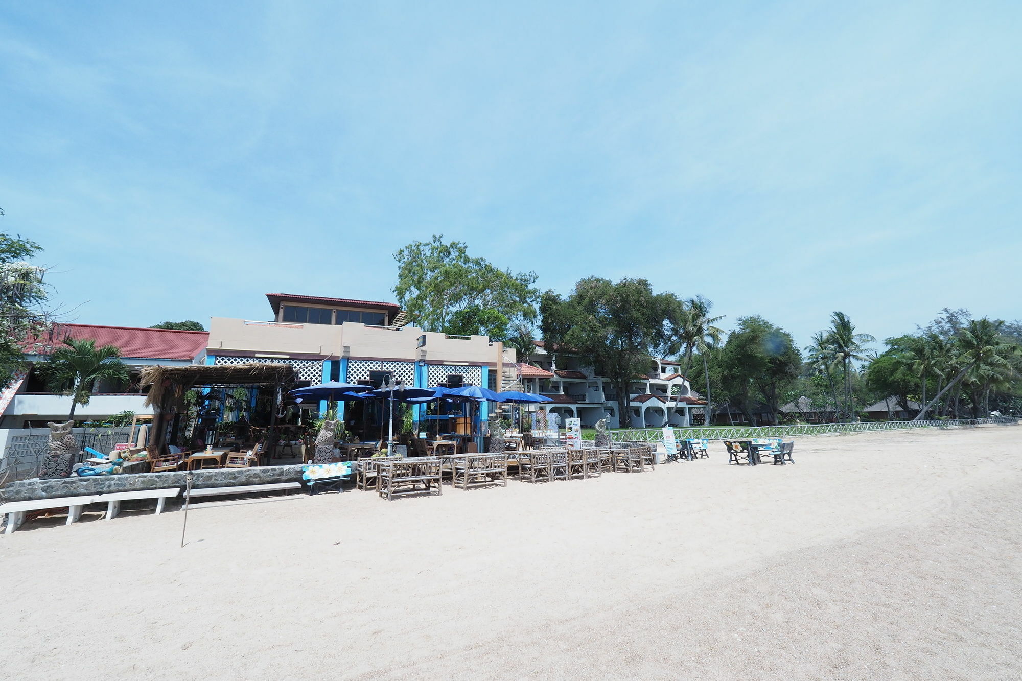 Sea Breeze Guest House Cha-Am Extérieur photo